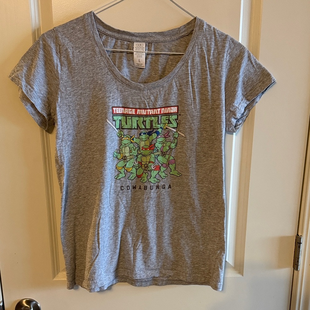 Teenage Mutant Ninja Turtles Gray T-Shirt